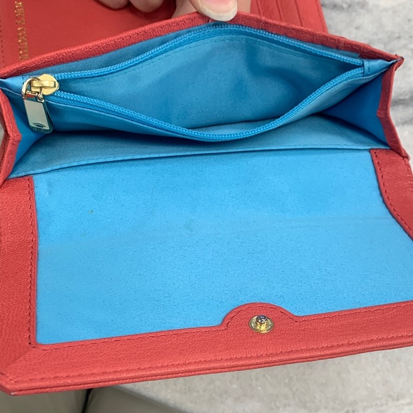 Juicy Couture Coral Wallet - Picture 4 of 5
